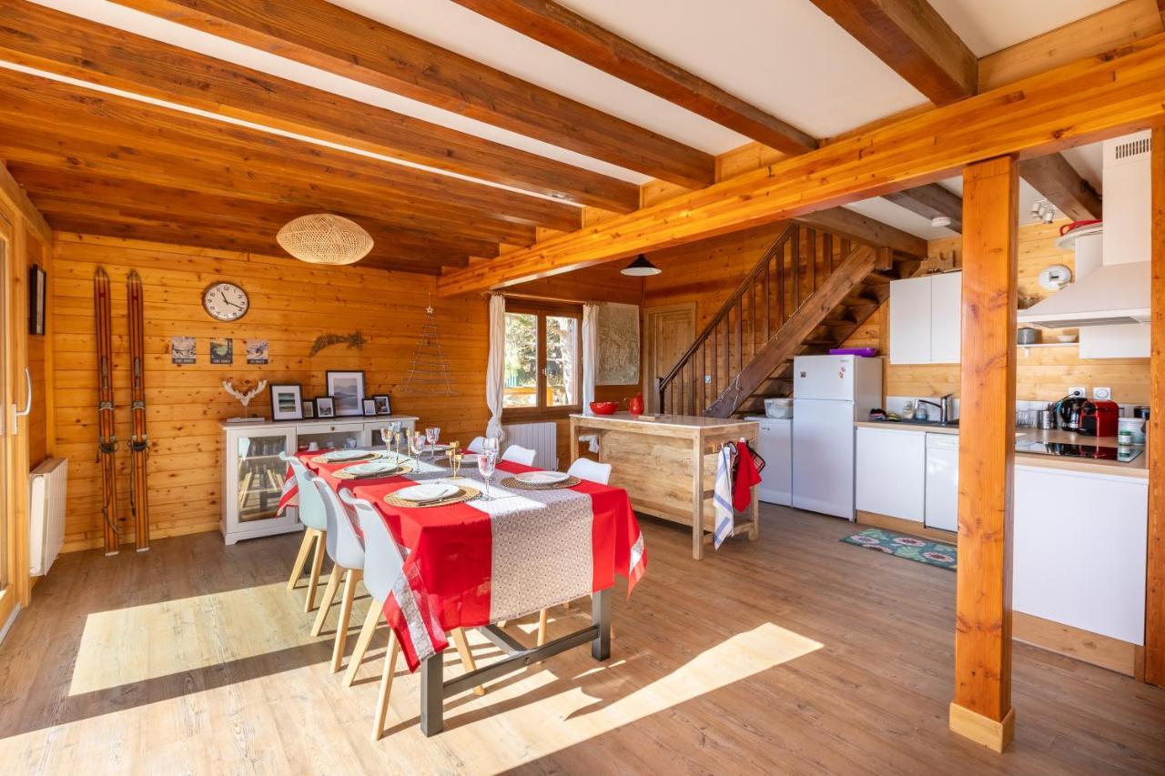 Chalet Les Tilleuls - Jolie Vue Montagne Et Lac Les Angles  Exterior photo